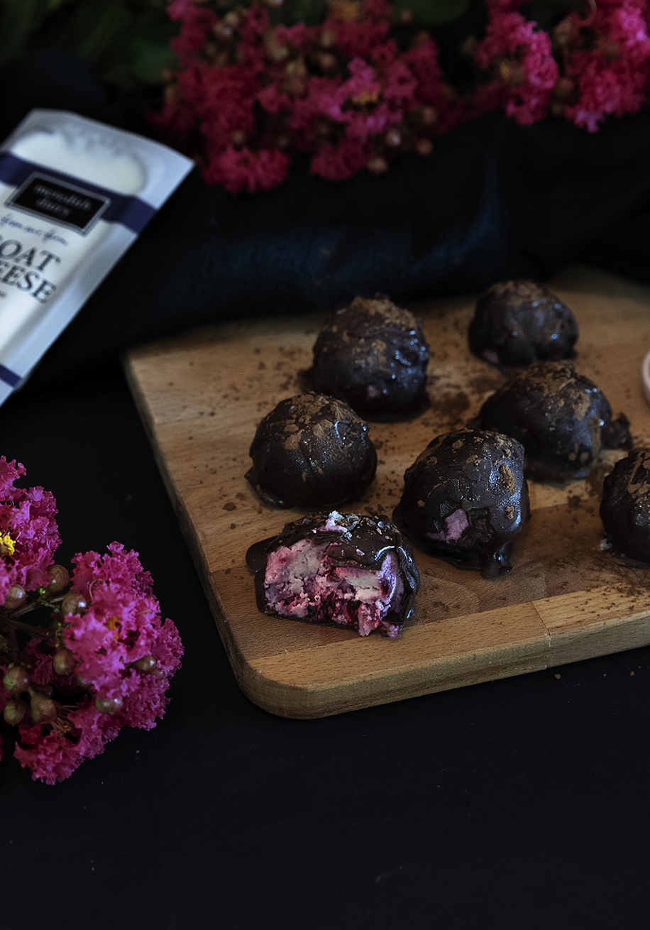 Photo of Blackberry and Goats Cheese Choc Bites
